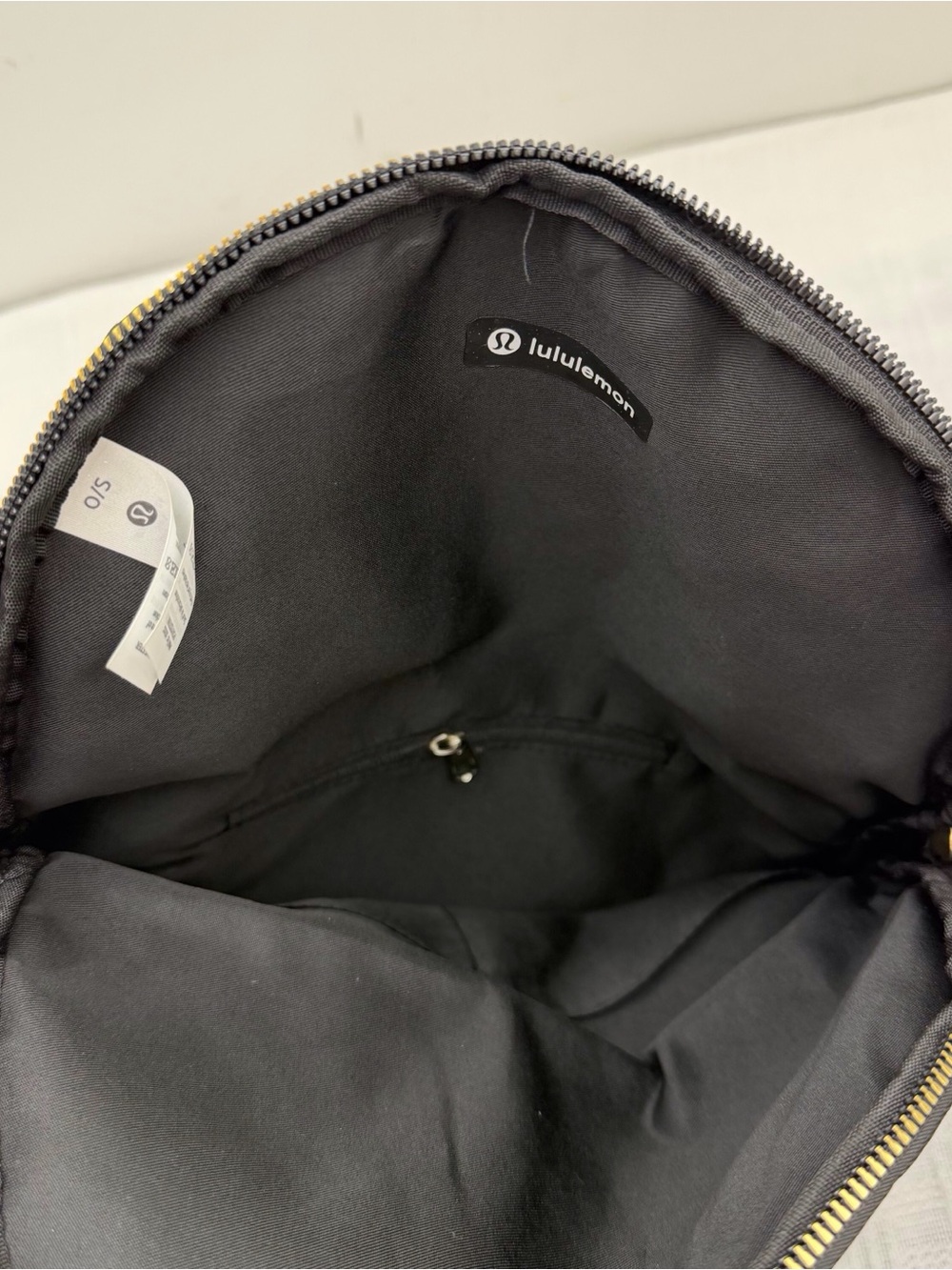 Lululemon Frstival 5L Black Crossbody Bag - Picture 5 of 6